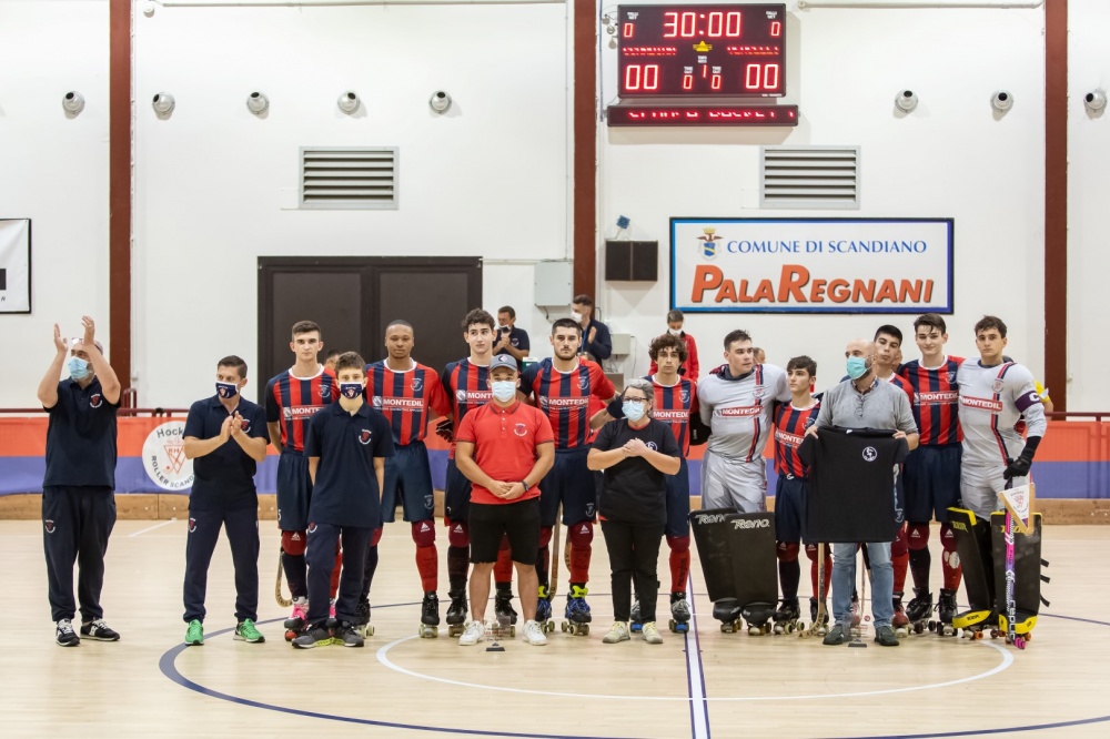 Famiglia Iapichello insieme al Sindaco di Scandiano, presidente Germini e squadra RH Scandiano